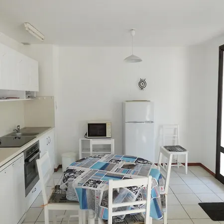 Maison 2 Pres Et Commerces - Parking Prive - Fr-1-323-366 Ferienhaus *