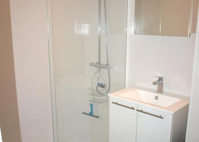 Maison 2 Pres Et Commerces - Parking Prive - Fr-1-323-366